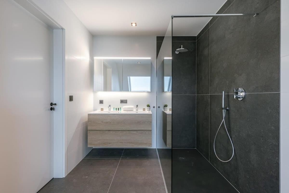 Huswell - Luxurious Apartment With Parking Beernem Εξωτερικό φωτογραφία