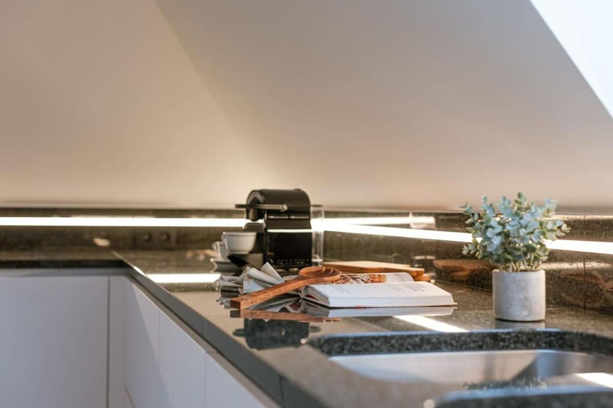 Huswell - Luxurious Apartment With Parking Beernem Εξωτερικό φωτογραφία